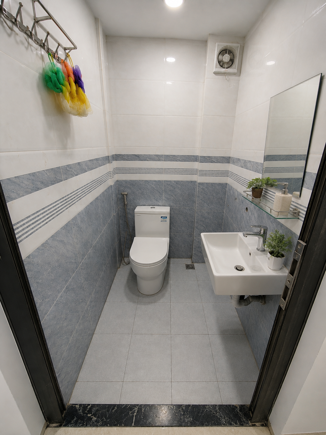 Chống Thấm Nhà Vệ Sinh: Giải Pháp Triệt Để Ngăn Thấm Dột Xuống Tầng Dưới 3