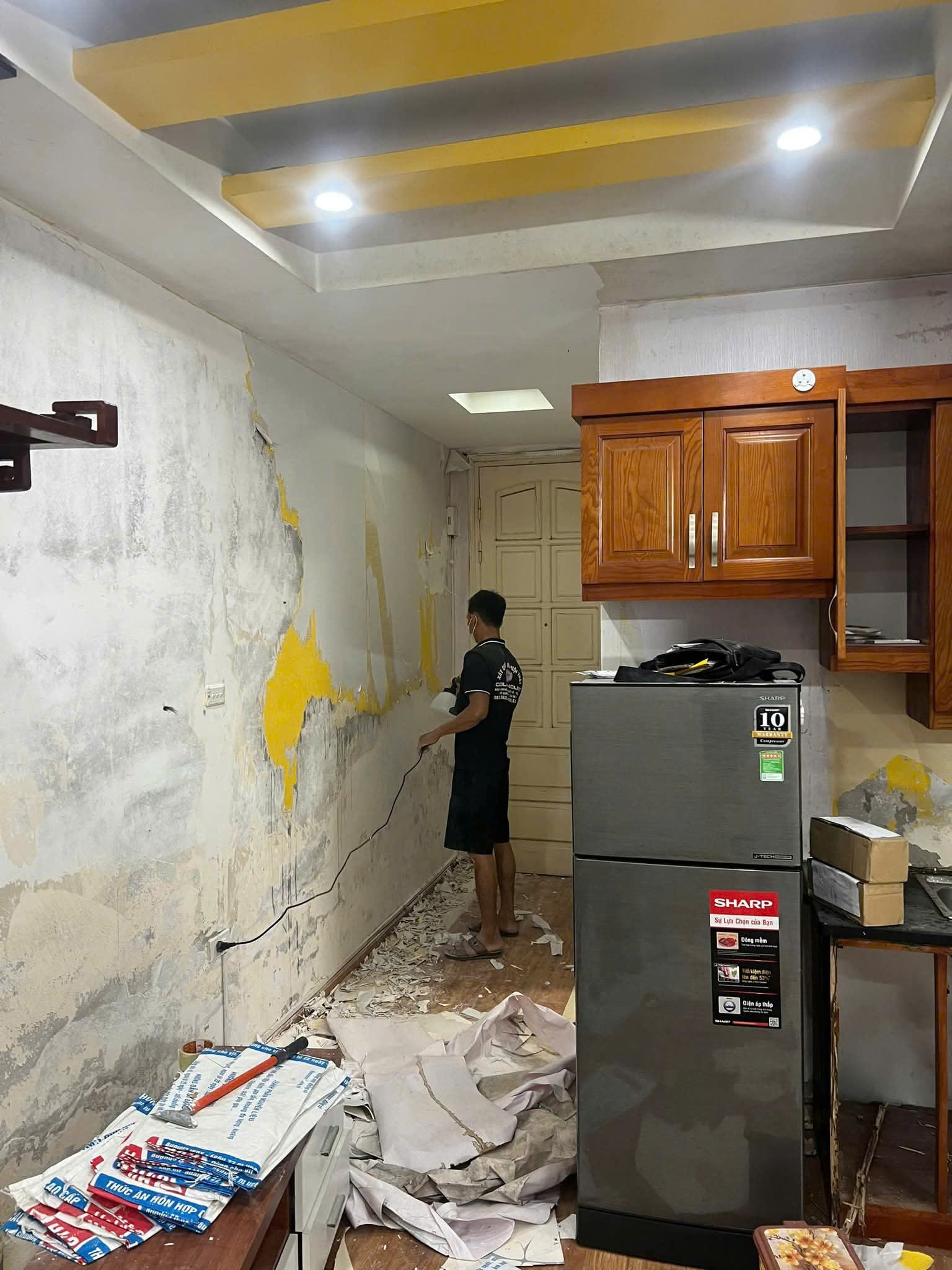 Chống thấm và Sơn bả